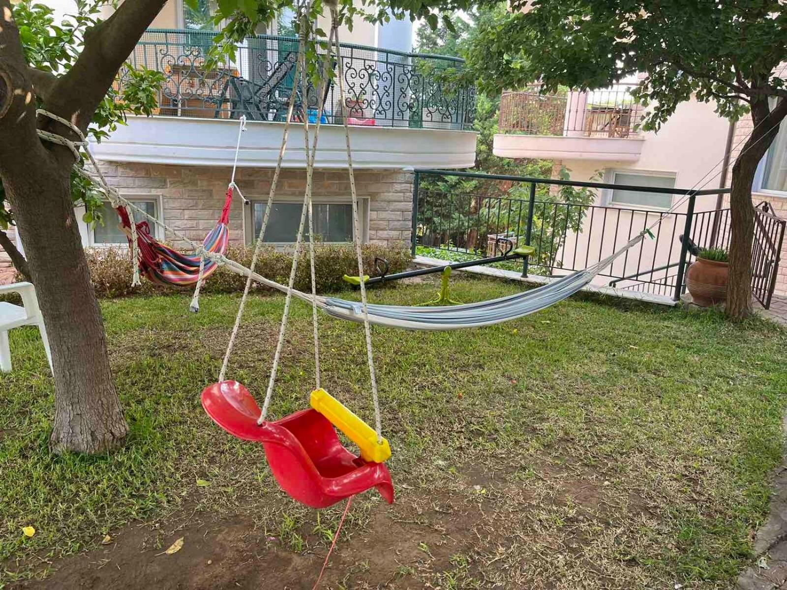 尼亚米卡尼奥纳Family Garden公寓 外观 照片